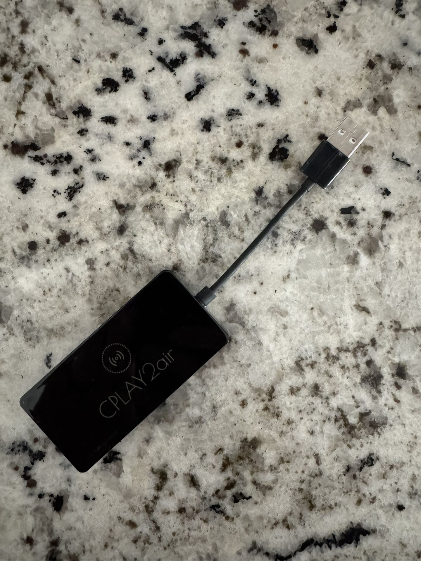 Apple Wireless CarPlay Adapter
