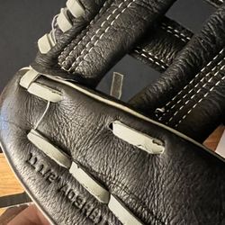 Miszano Glove Size 11