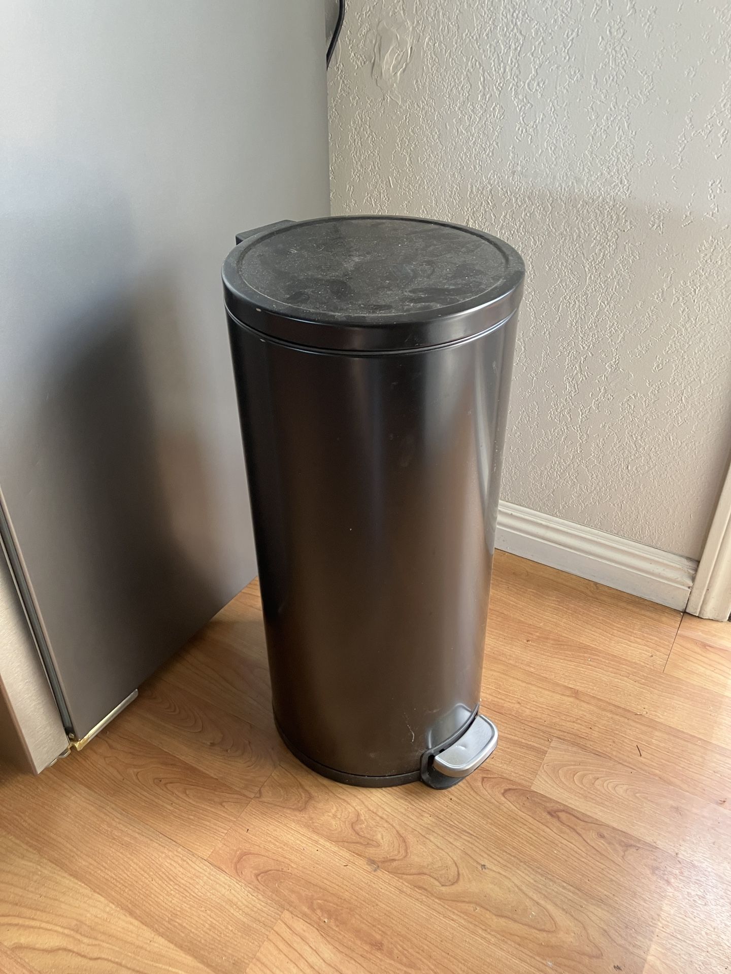 Kitchen Trash Can