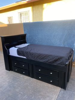 Black Bed