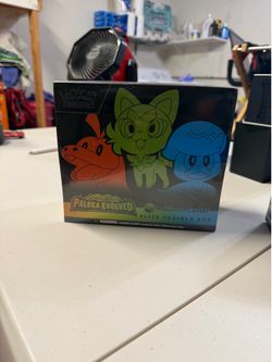 Pokemon Paldea Evolved Pokemon Center ETB