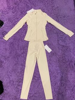Lululemon Two-Piece Athletic Set with Tags
