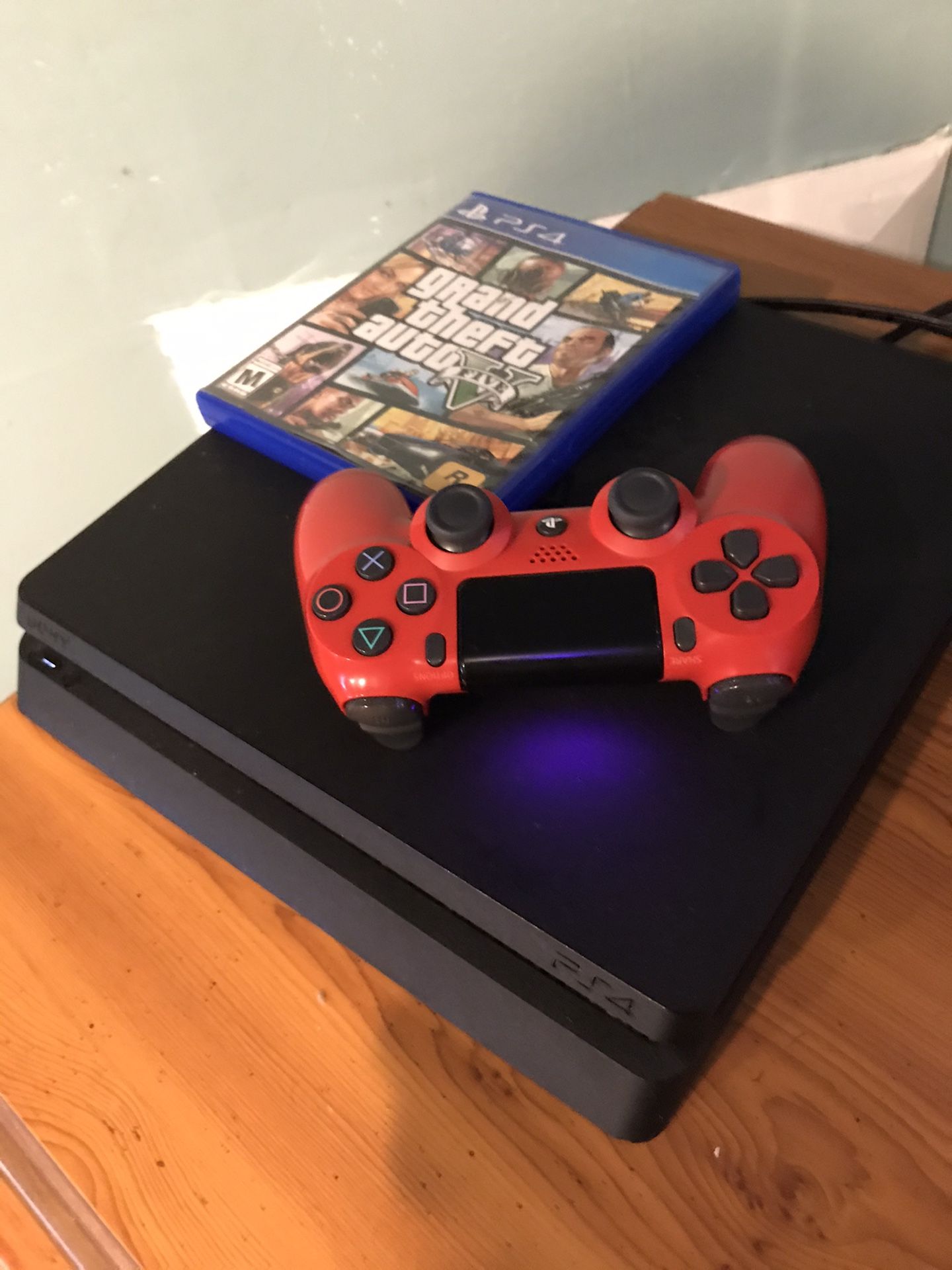 PS4 Slim( With GTA 5)