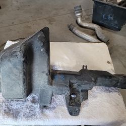 10-12 DODGE RAM 1500 WINDSHIELD WASHER BOTTLE RESERVOIR TANK 