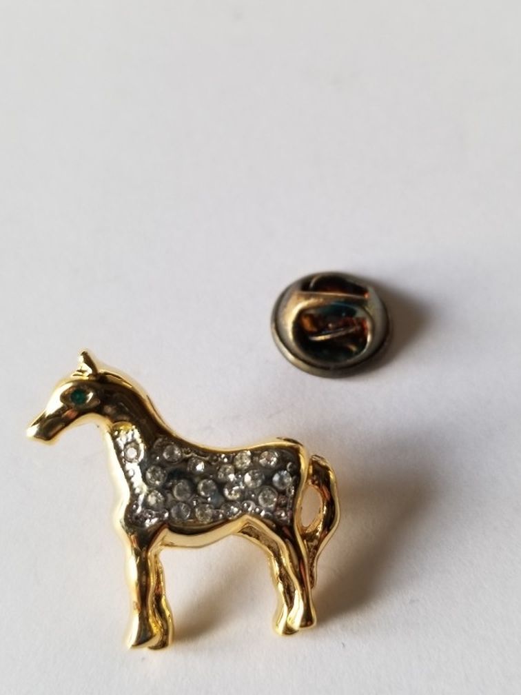 Equestrian Horse Gold Pin/brooch Small