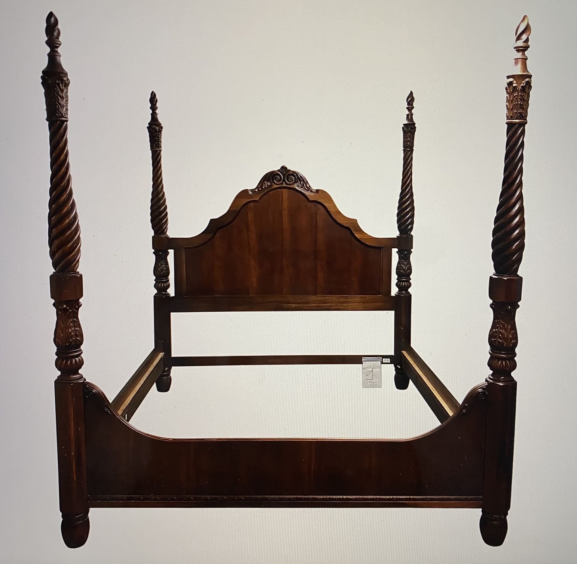 Thomasville River Roads Collection - 4 Piece bedroom set