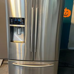 36” Wide  68” Height Sansung Frige Use Like New Perfect Working And Warranty 