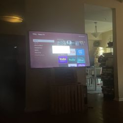 40 Inch Flat screen Roku tv