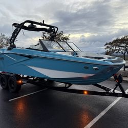 2023 Heyday H22 Surf Boat Clean Discounted 