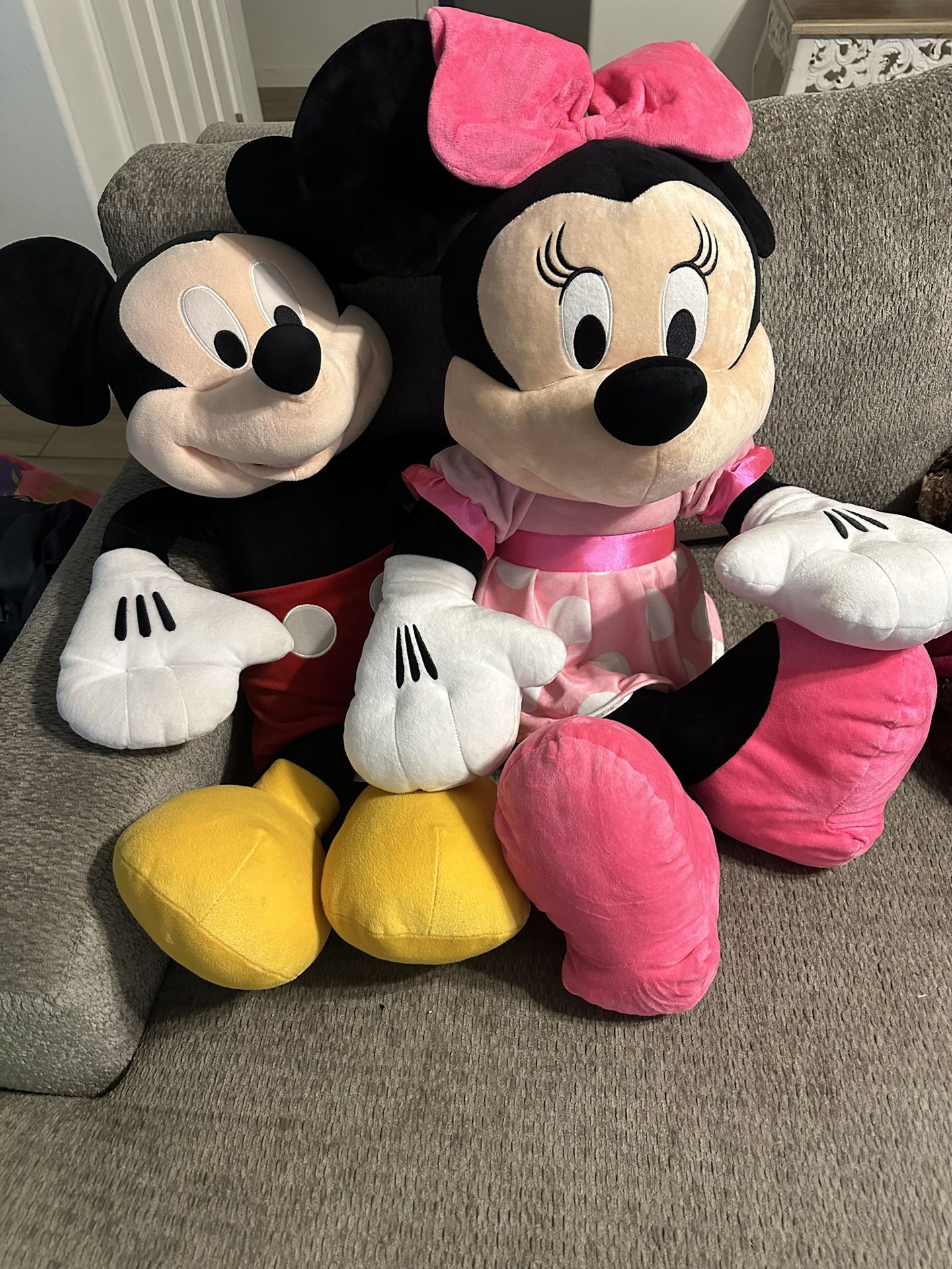 Minnie & Mickey Mouse Stuffed Animals - Like New