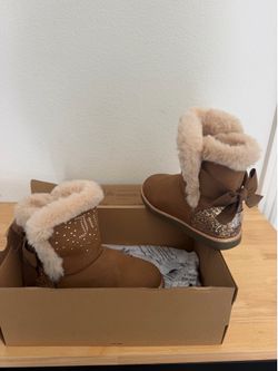 Juicy boots size 3 (LIKE NEW)