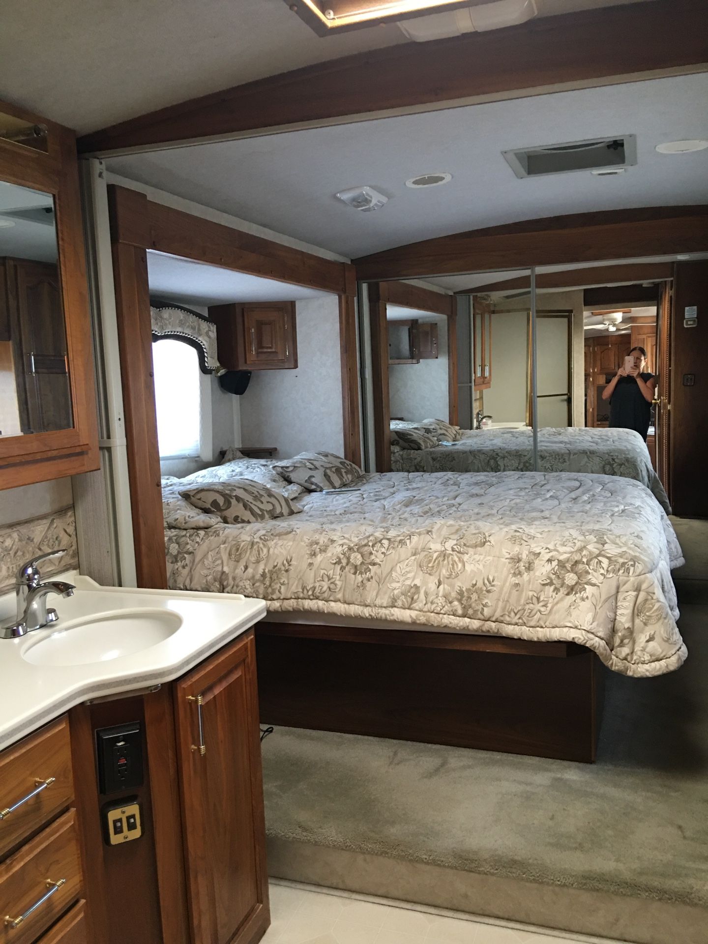1999 36’ Fleetwood Avion 5th Wheel For Sale Or Partial Trade