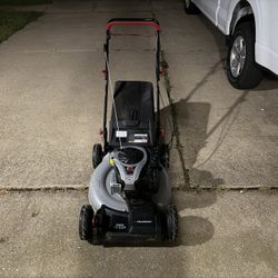 Murray Self Propelled Lawn Mower With Front Wheel Drive And Bagger
