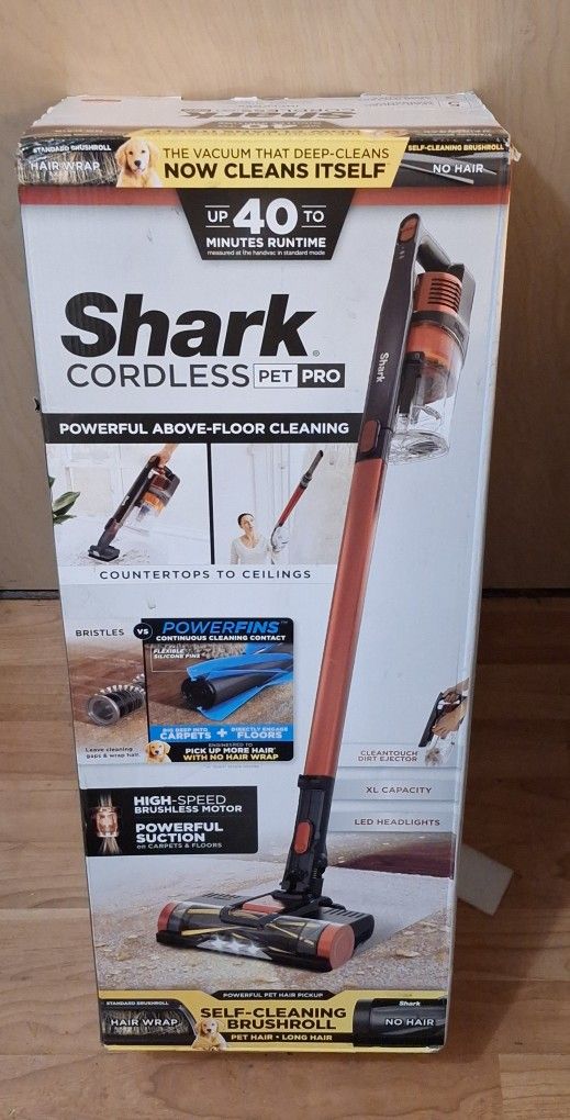 Shark Cordless Pet Pro.