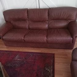 Chateau D'ax Living Room Set