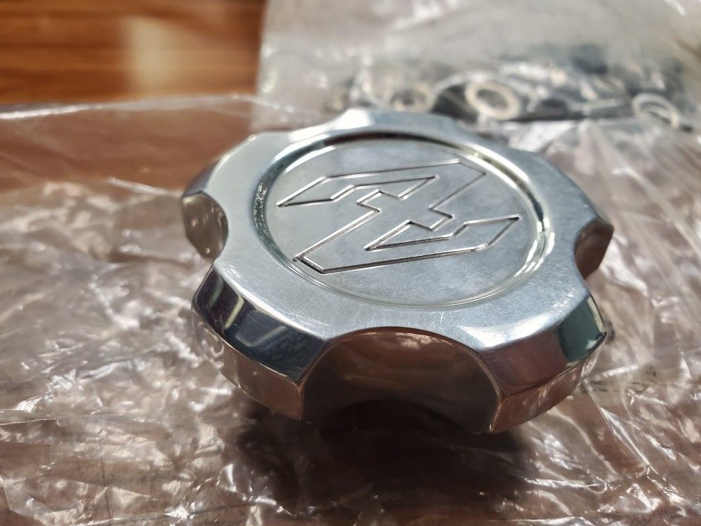 1984 NISSAN 300ZX PARTS POLISH BULLET ALUMINUM OIL CAP AND KEY CHAIN AND FASTENERS NEW