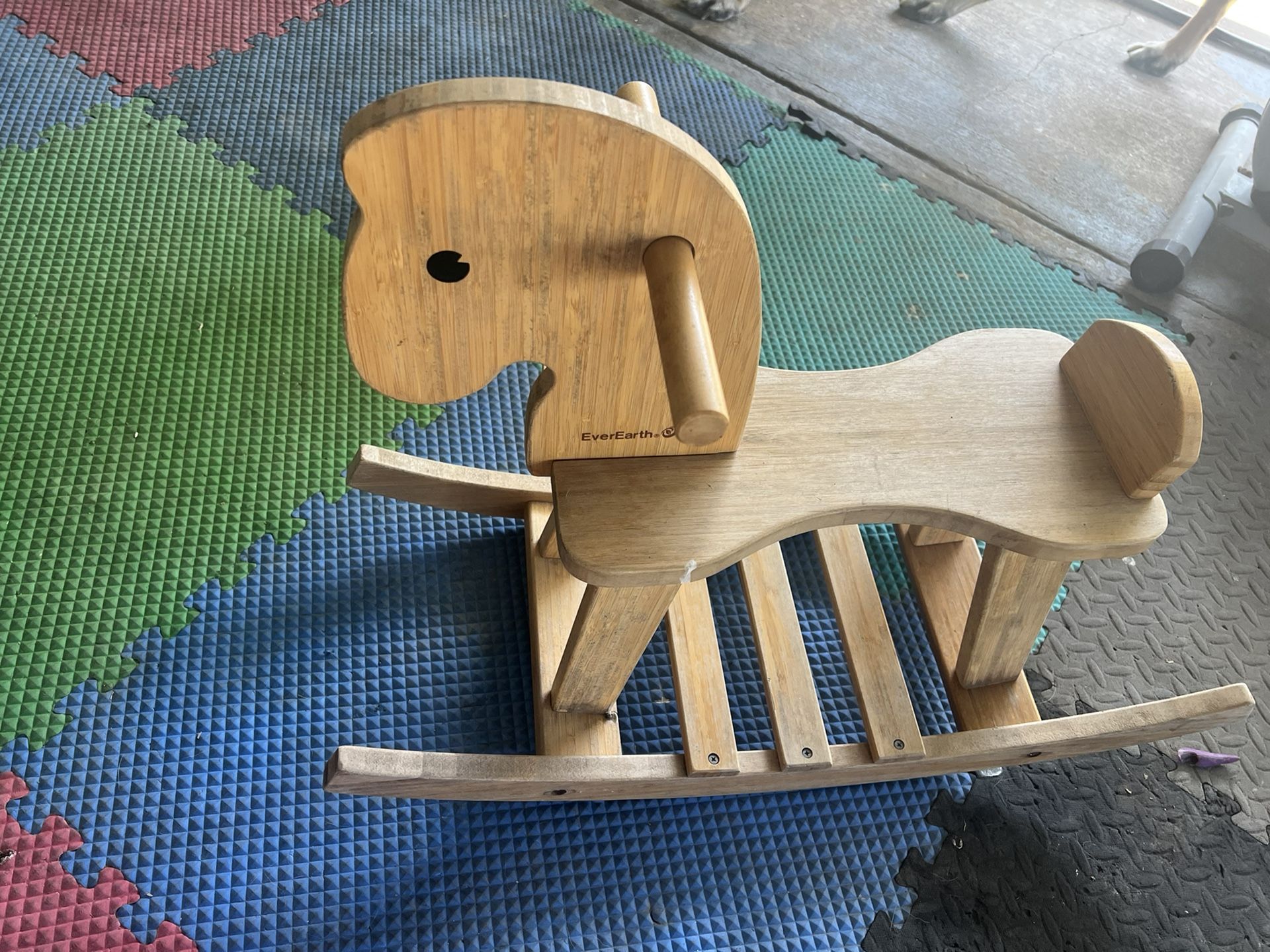 Wood Rocking Chair