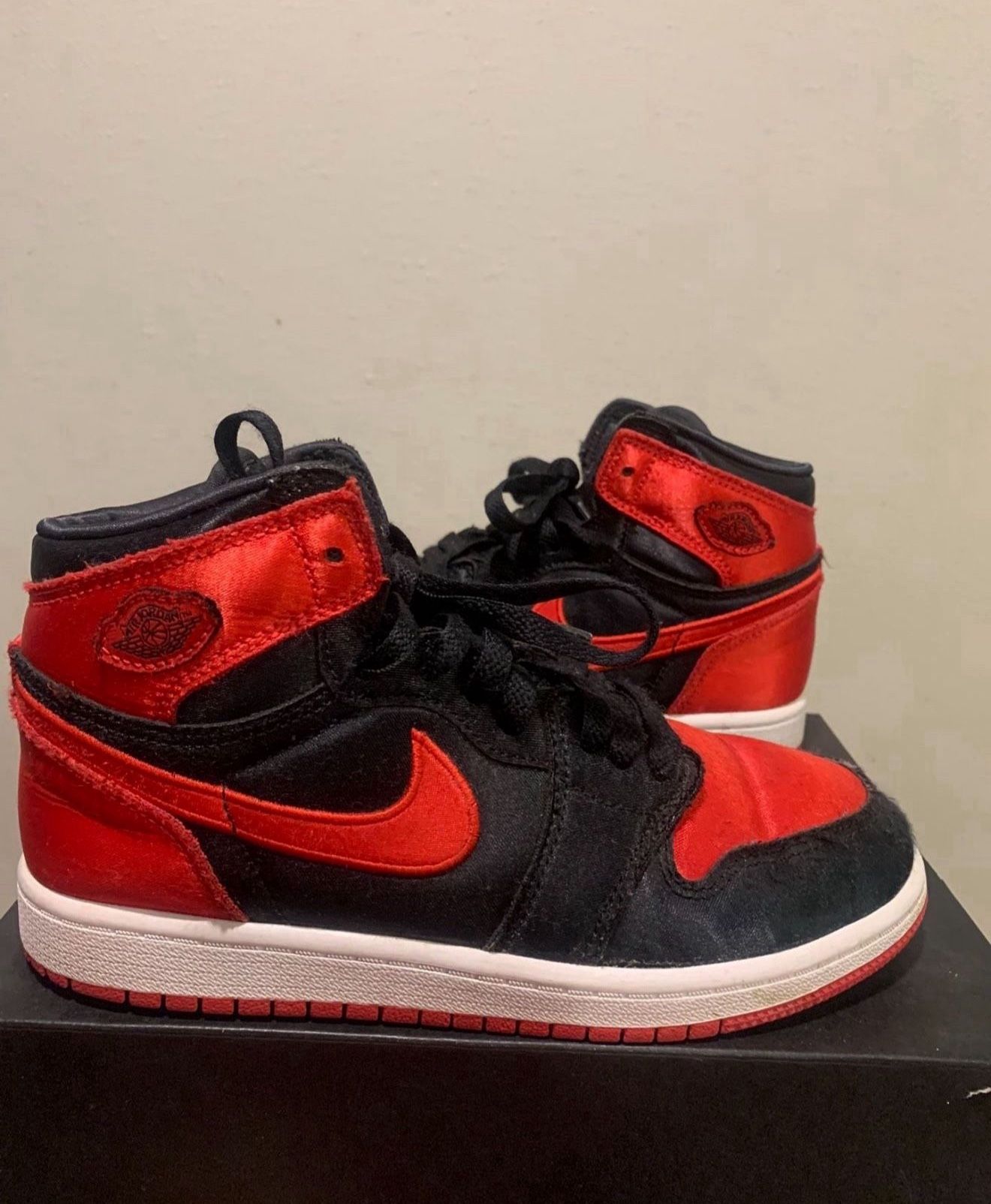 Jordan retro size 2.5 youth