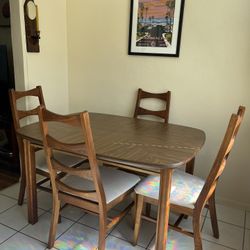 Mid Century Dining Table And (4) Chairs