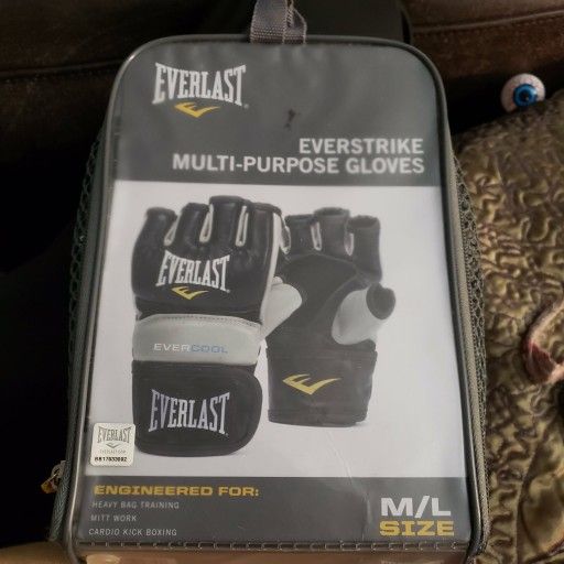 🥊 FOR SALE: Everlast Everstrike Multi-Purpose Training Gloves (NEW in Box)