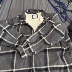 Old Navy Sherpa Lined Sweater 