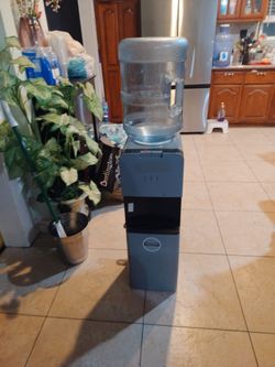 Avanti Bottom Loading Water Dispenser Hot Cold With UV  Disinfecting Light Safety  Lock Fits 3 or Gallon Bottles Energy Star in Black  Stainless Steel