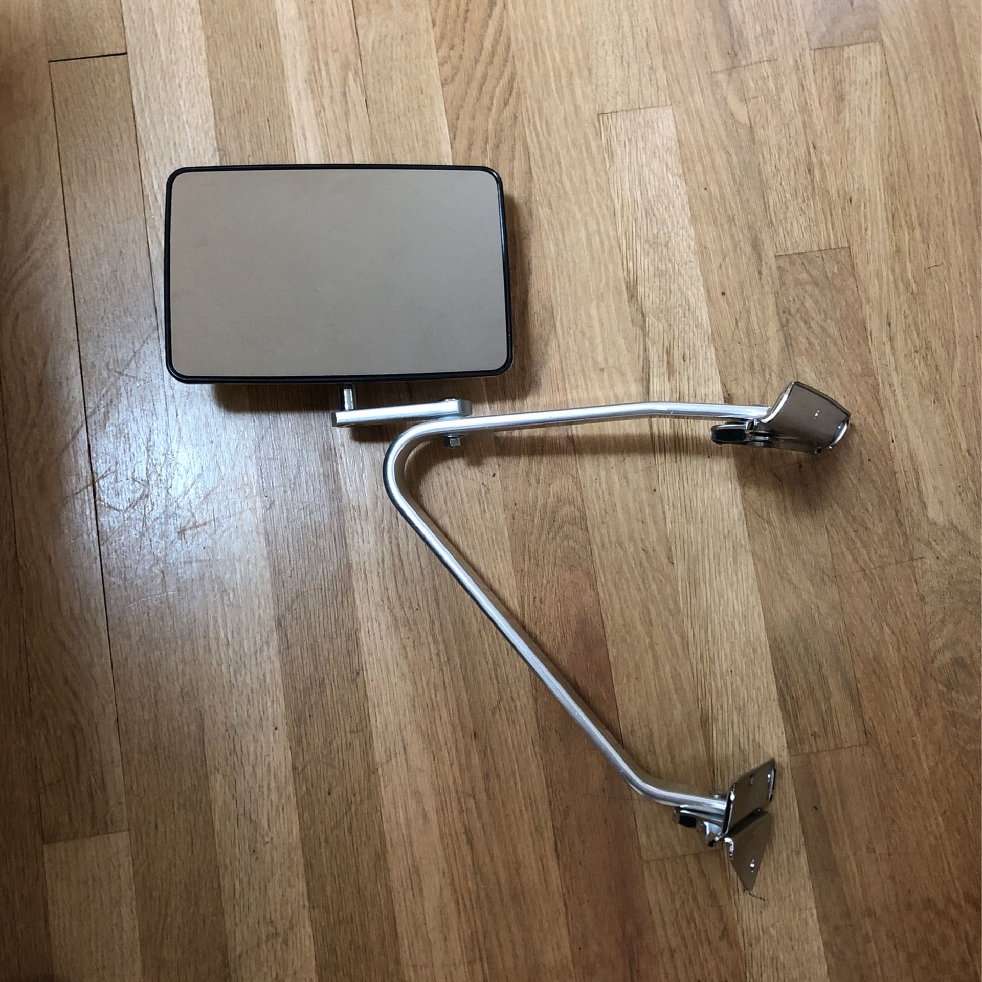 Aftermarket Truck Side Mirror w/trim