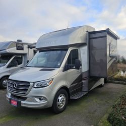 New 2023 Tiffin Wayfarer
25JW Class C