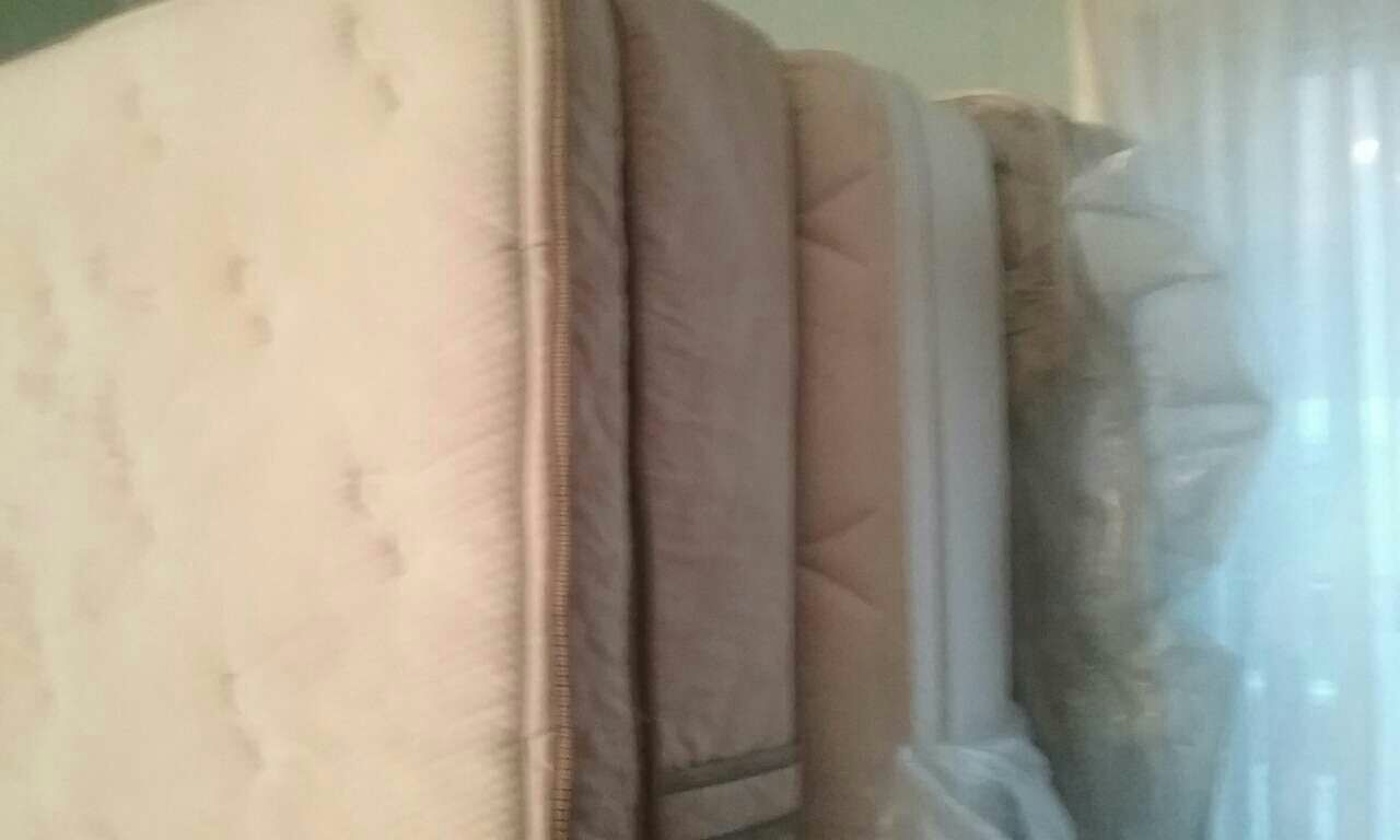 King size mattress and box spring spc,