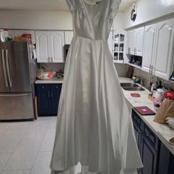 Modest Moncheri Wedding Dress (Brand New)