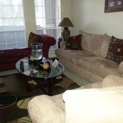 Gorgeous 6-piece Crimson & Cream Microfiber