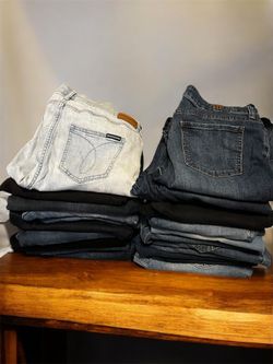 21 Pairs Women’s Jeans Bundle