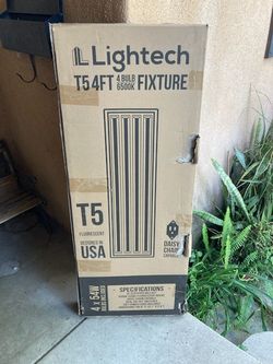 Lightech T5 4FT Lights