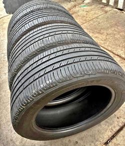235/55/18michelin 📍📍 Vendo un set de llantas con 80% de vida las 4 📍🌟