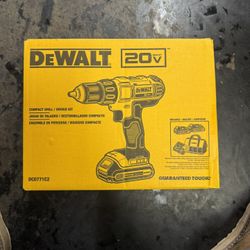 DeWalt 20V MAX Cordless 1/2 in. Drill/Driver, (2) 20V Batteries, Charger and Bag 
