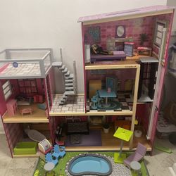 Doll House 