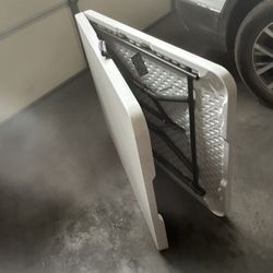 6 Ft Foldable Table 