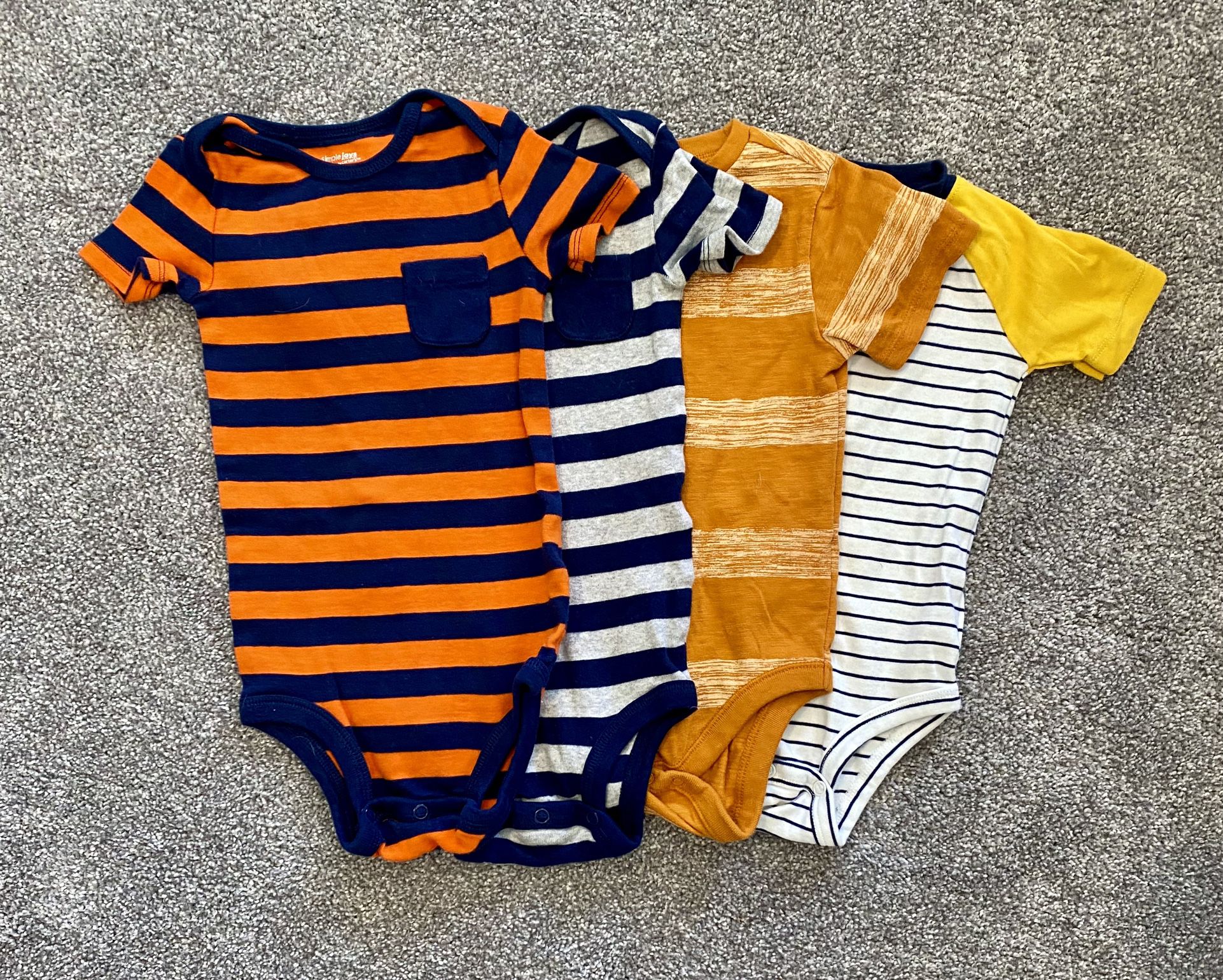 Bundle of 4 Short Sleeve Baby Bodysuit, Size 12-18 Months