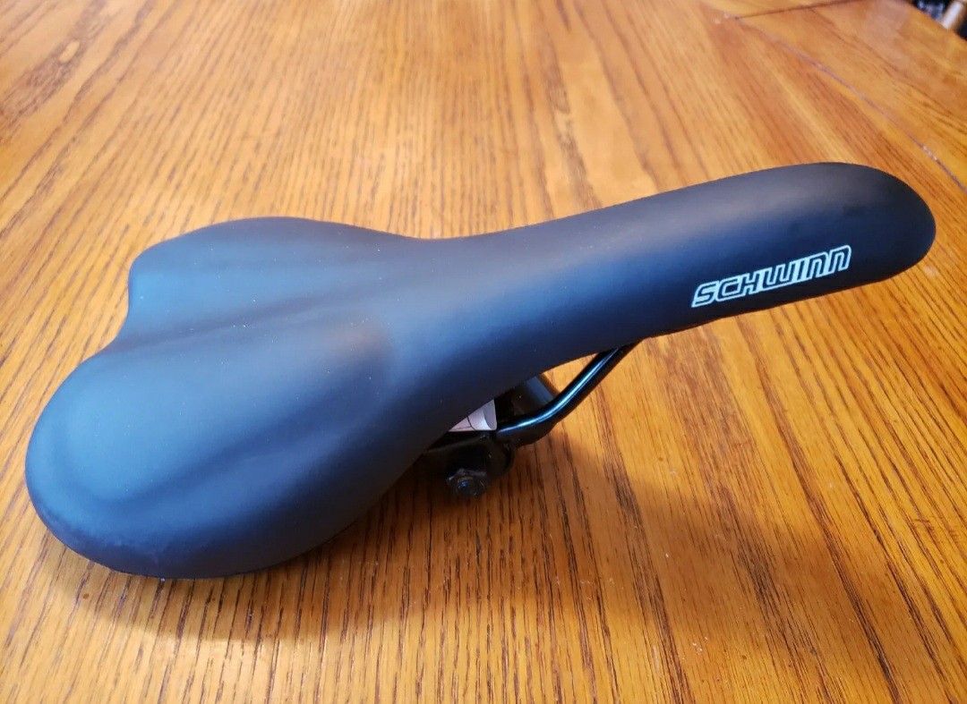 Schwinn Cionlli Black Leather Comfort Padded Bicycle Saddle Bike Seat EUC