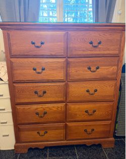 10 Drawers all wood chest Oak