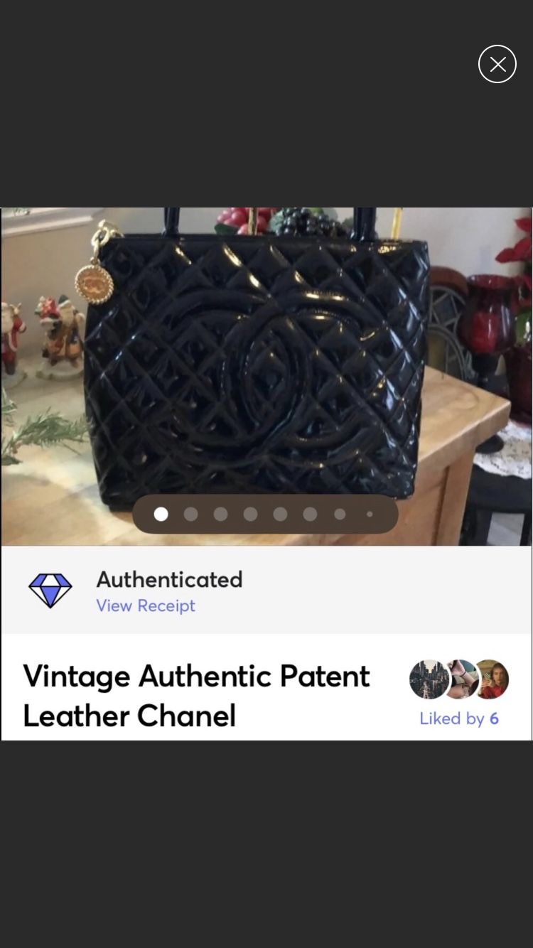 (((Vintage Chanel))) Patent Leather Handbag 