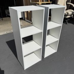 Set of 2 White Shelf Unit Bookcase Excellent Condition Like New 