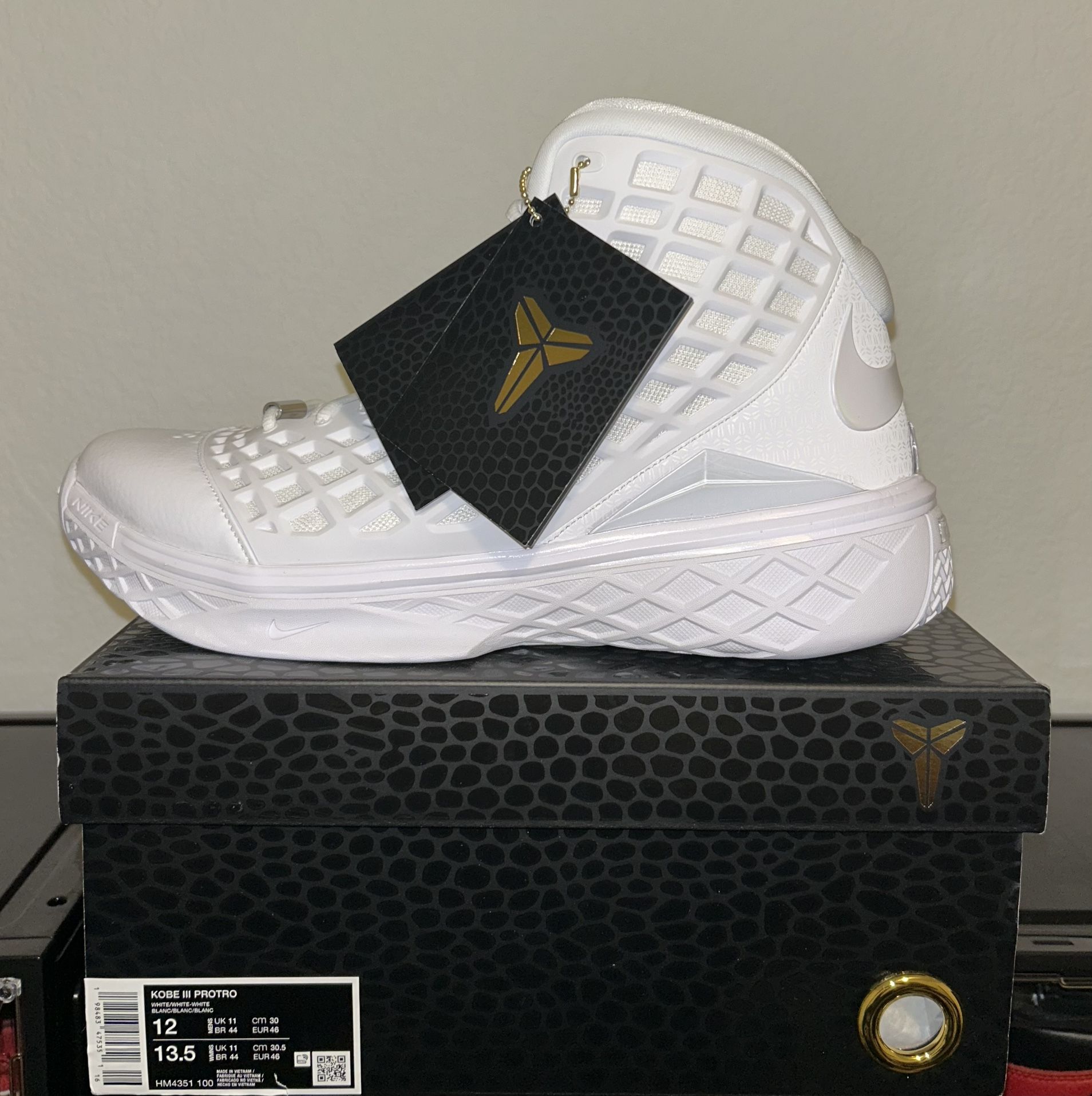 Nike Kobe 3 Protro Halo