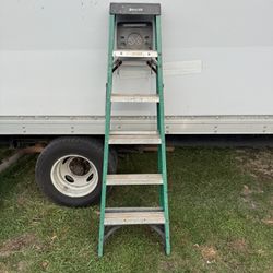 Husky 6’ Ladder 