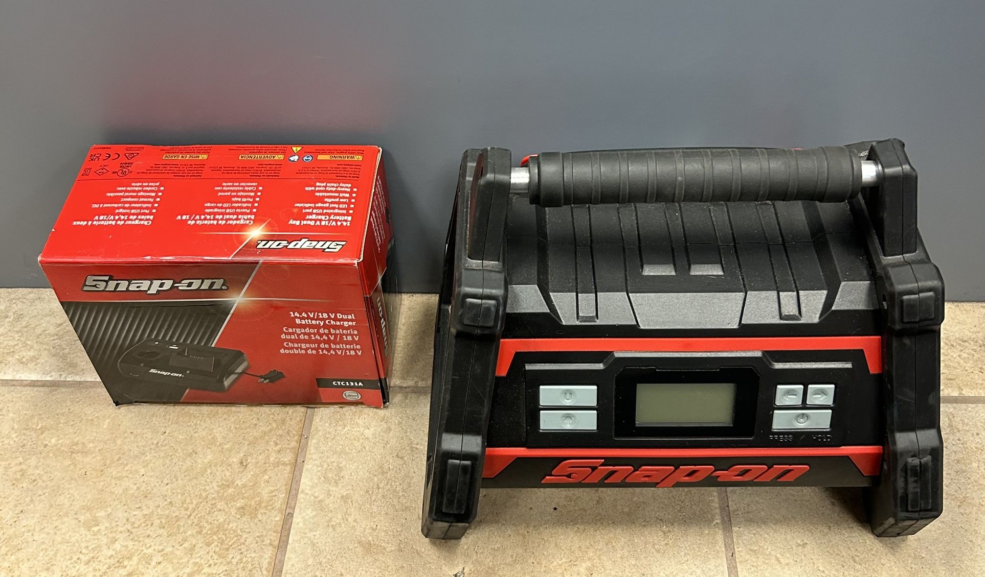 Snap On CTINF9050 Tire Inflator w/ Battery & Charger