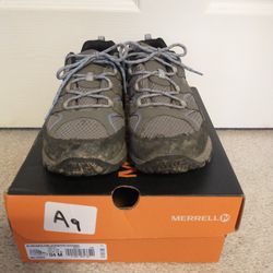 Merrell Moab Low  Profile Hiking Boots