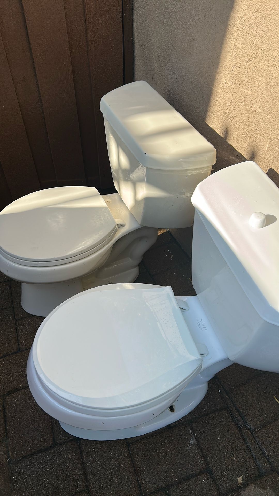 2- Free working toilets