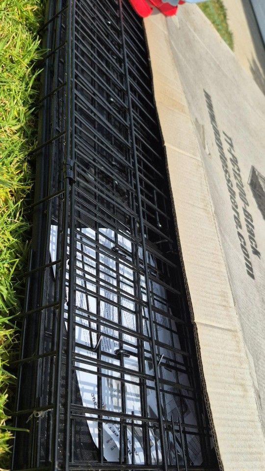 Dog Crate NEW