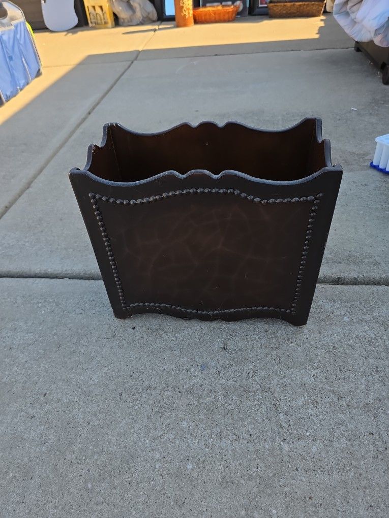 Leather Look Magazine Storage Holder