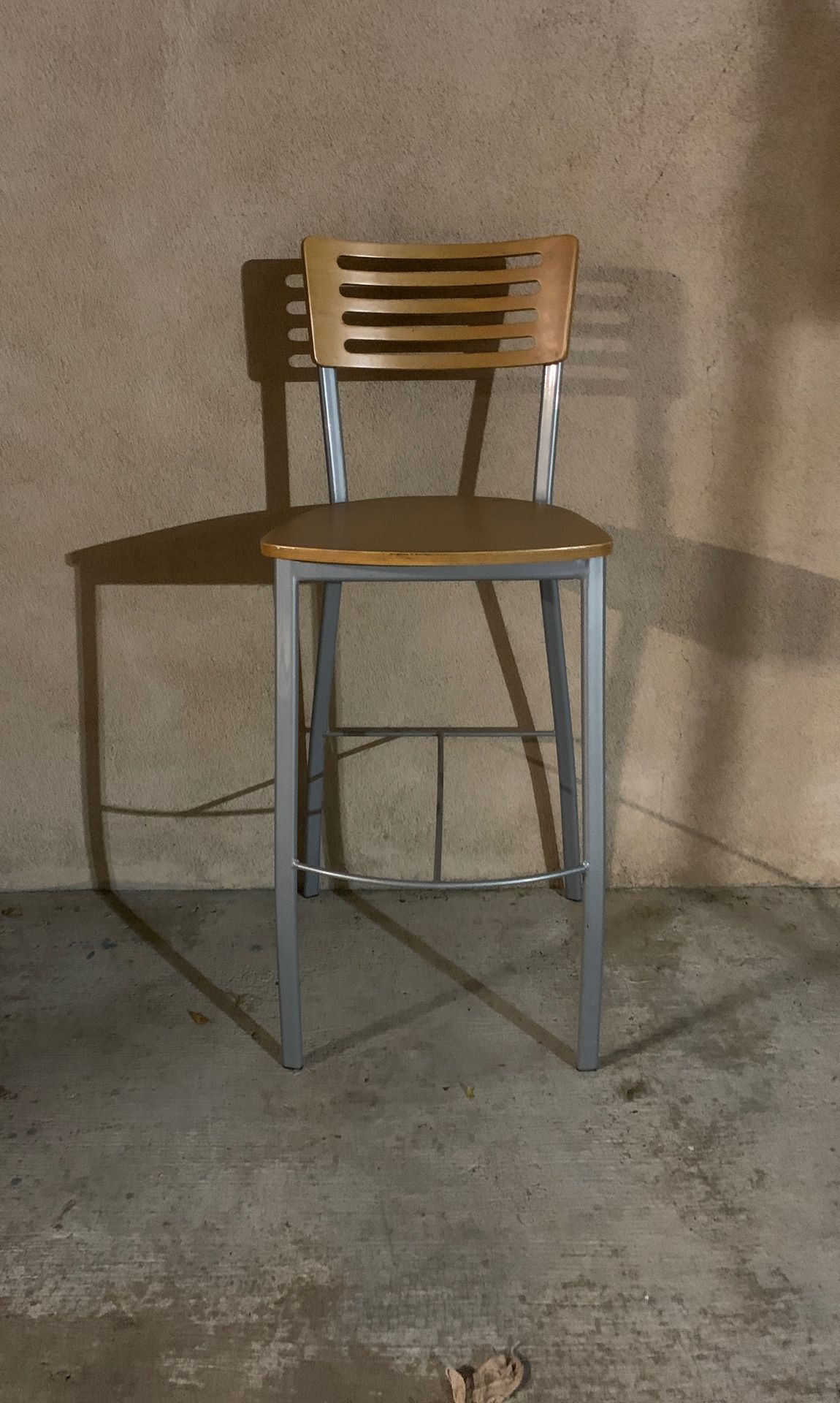 Bar high stool